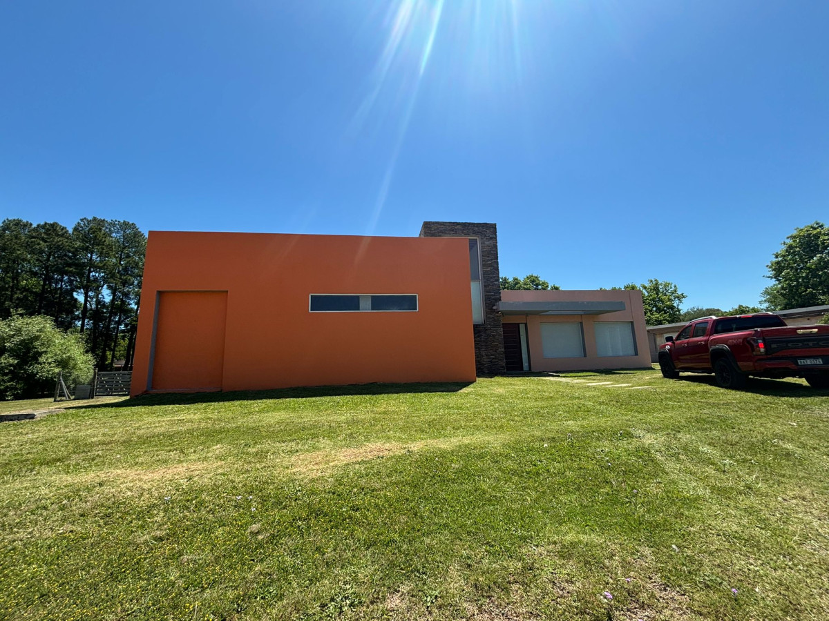 Venta de exclusiva casa en Complejo Verdemora