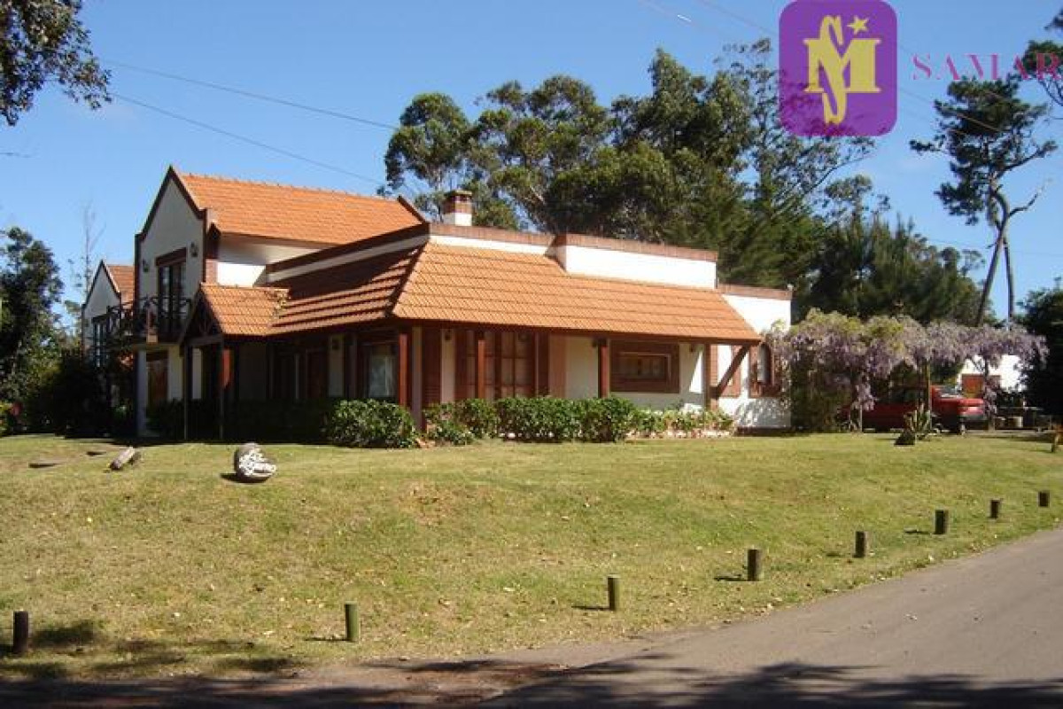 ALQUILER 3 DORMITORIOS ENERO PUNTA DEL ESTE