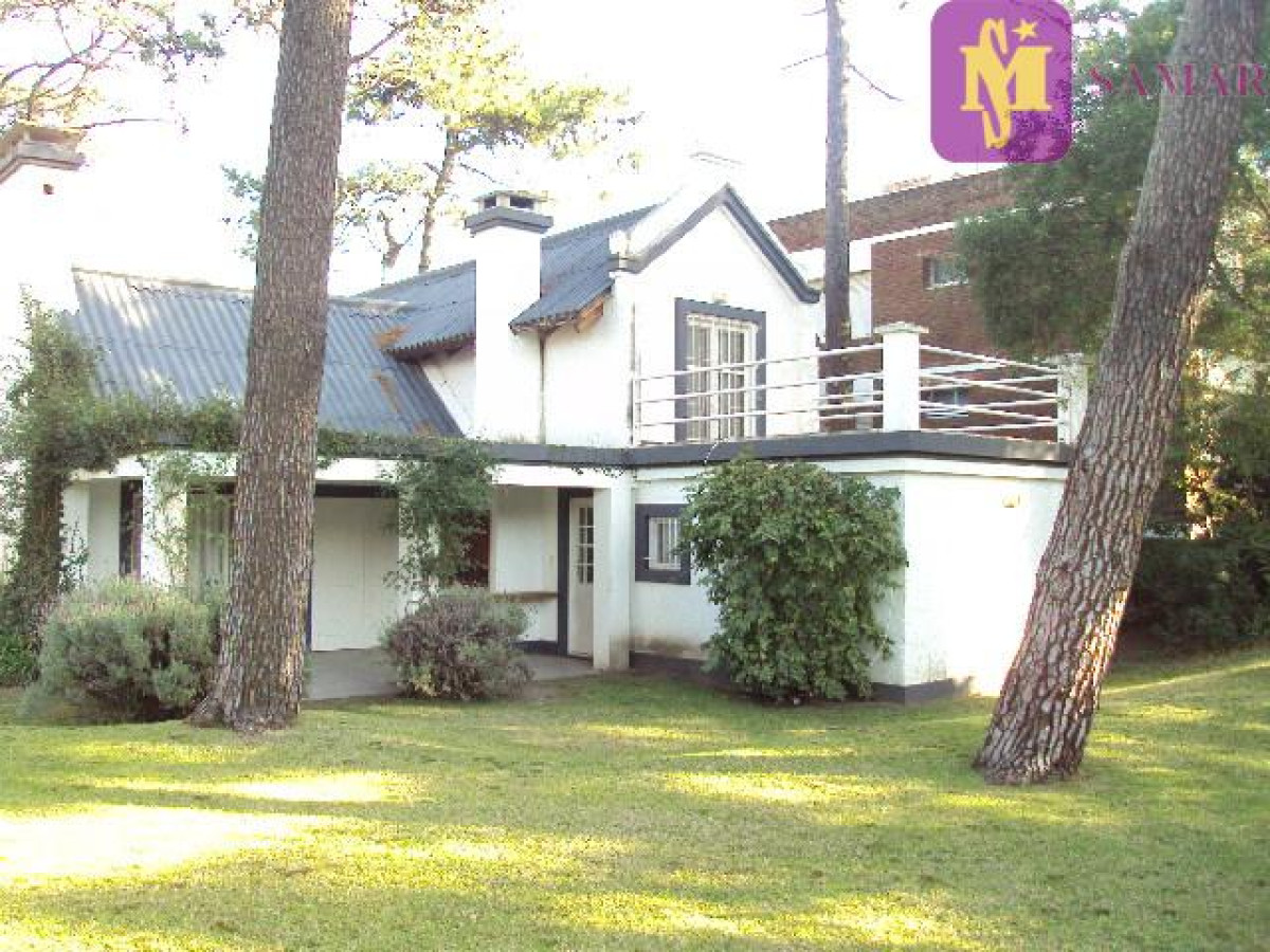 Casa en Venta parada 5 de la Playa Brava Aidy Grill