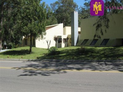 Local en Punta del Este, San Rafael