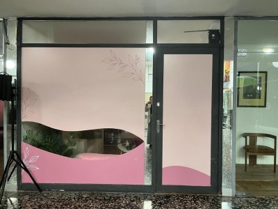 Local en venta en galería sobre Gorlero