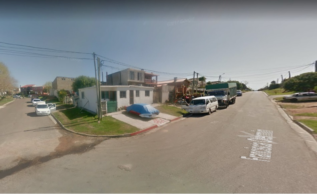 Terreno en Venta con 5 Apartamentos 