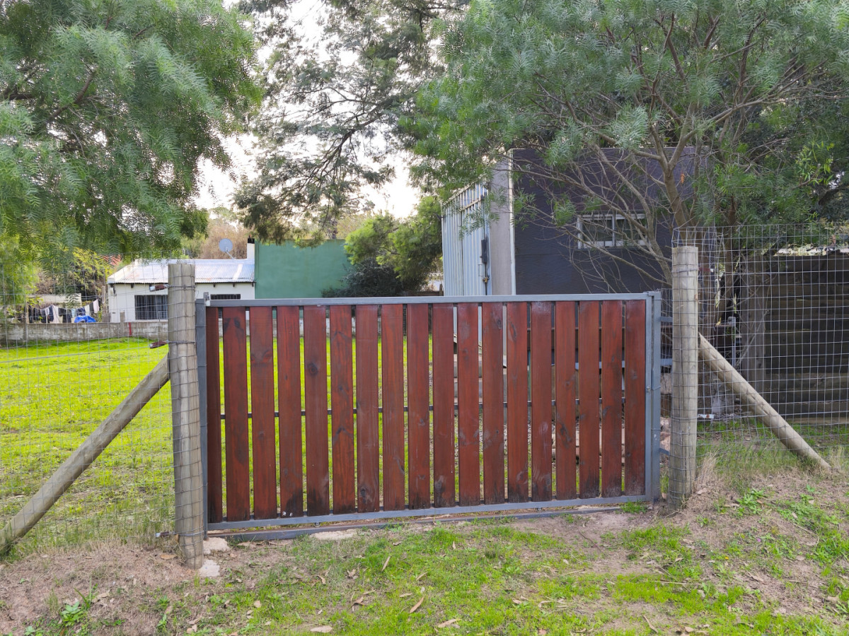 Venta terreno 405m2 y contenedor vivienda, Playa Hermosa, Piriapolis, Maldonado