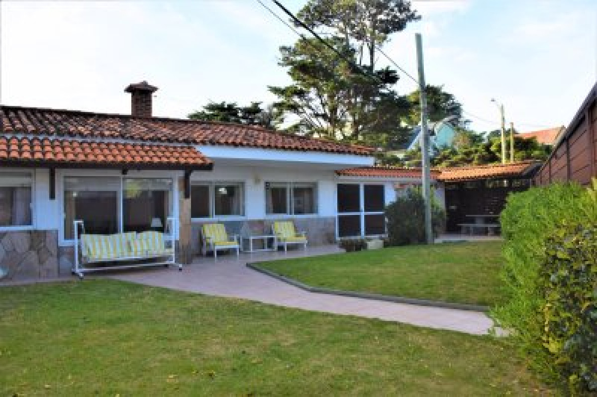 Alquiler Hermosa casa a metros del mar en Punta del este, Parada 10
