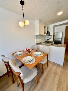 ALQUILER UN DORMITORIO AMOBLADO 
