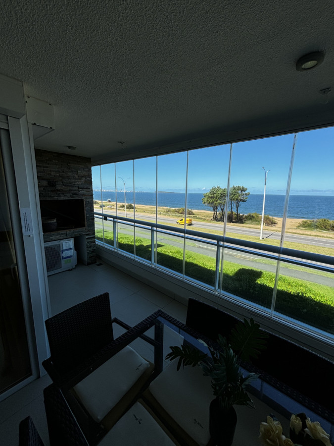 Venta apto de 2 dormitorios en mansa vista mar
