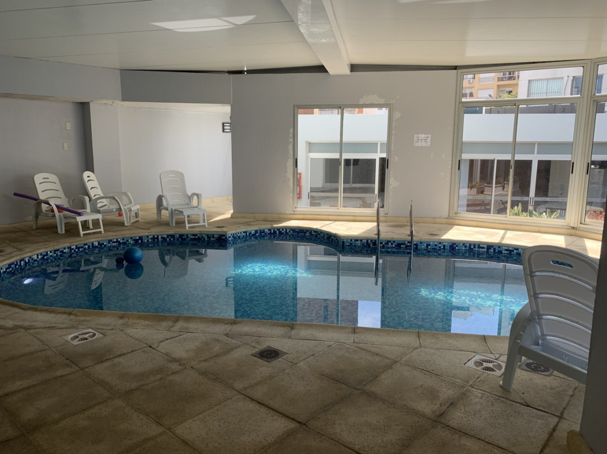 Venta de apto  3 dormitorios y 2 garages Punta Carretas