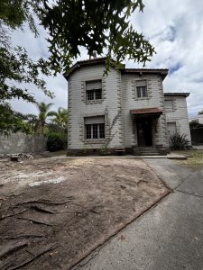 Alquiler o venta de gran residencia de estilo en Pocitos