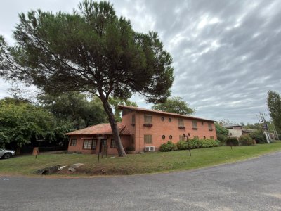 ESPECTACULAR HOTEL EN ZONA BALENARIA 