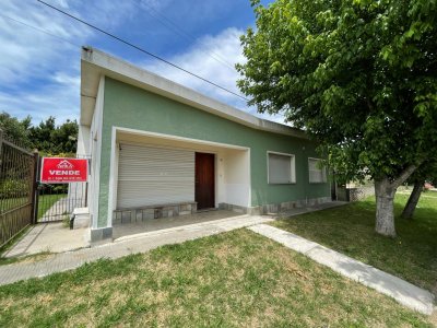 CASA EN VENTA EN TARARIRAS