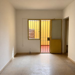 Alquiler apartamento, 2 dormitorios y patio, Brazo Oriental.