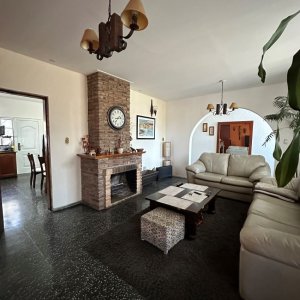 Venta Casa Con Taller En La Unión Ideal Empresa, Familia O Para Proyecto Inmobiliario.
