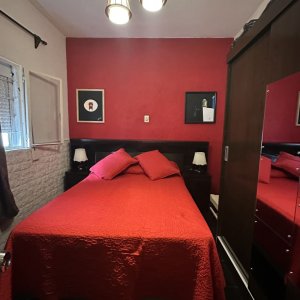 Venta casa La Teja 4 dormitorios, 2 cocinas, 2 baños, patio.