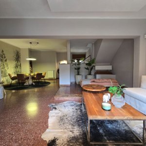 Alquiler casa en Punta Carretas 3 a 4 dormitorios, 4 baños, garaje y barbacoa.