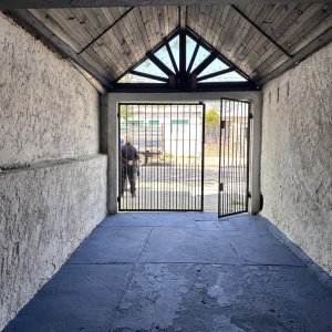 Alquiler casa, 1 dormitorio, Pérez Castellanos, con garaje.
