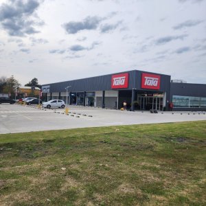 Alquiler Locales Comerciales En Barros Blancos Predio Ta Ta.