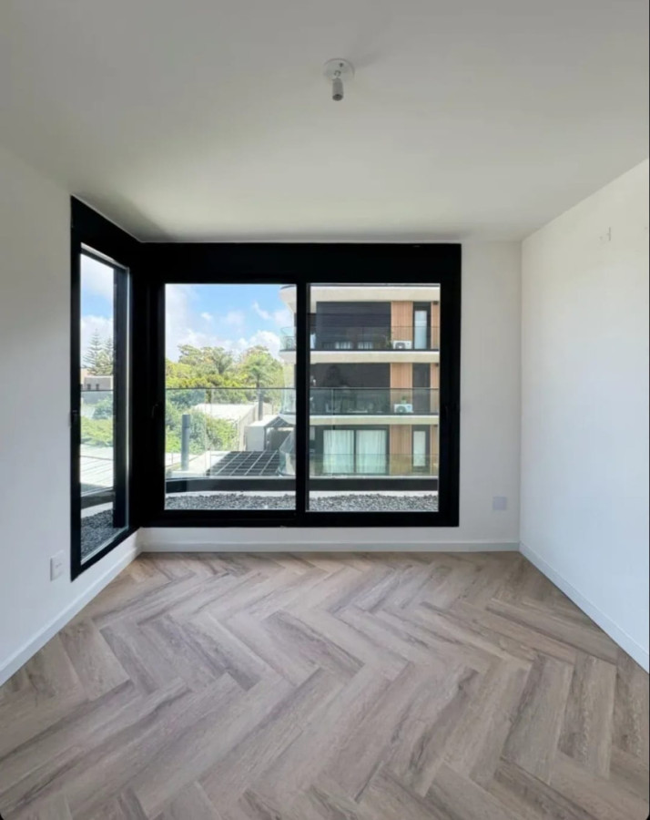 Alquilo apartamento 2 dor. en Costanera Village