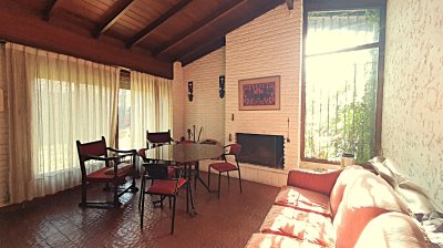 Casa dos plantas tres dormitorios dos baños y toilette, Punta Chica, San Fernando