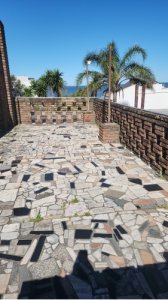 Alquiler de Casa Sobre Rambla Tres Dormitorios, Terraza Con Parrillero Y Azotea Propia!