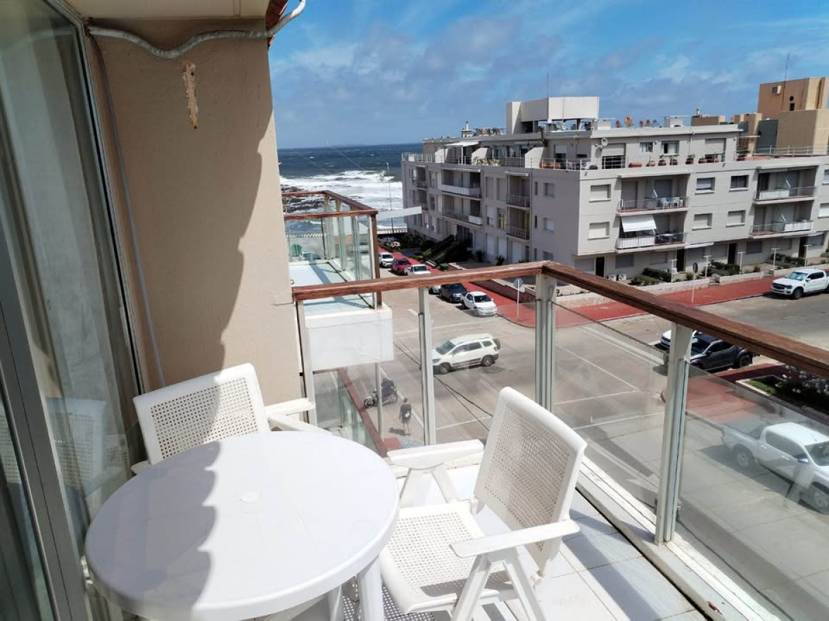 Apartamento en venta de 1 dormitorio en Punta del este con garaje