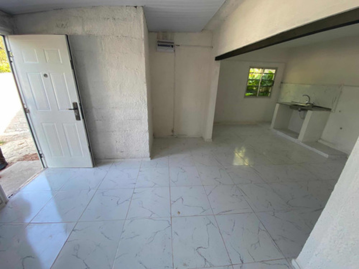 Casa en alquiler - Santiago Vázquez 
