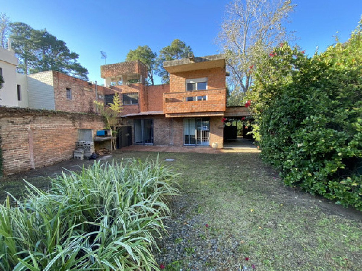 Casa en Alquiler - Carrasco 