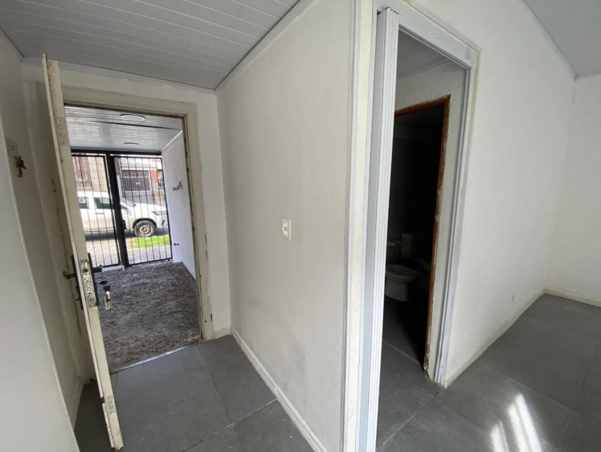 Casa en Alquiler - La Blanqueada 