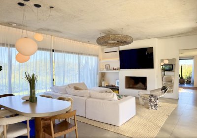 Venta Casa De 4 Dormitorios En Pueblo Mio Piscina