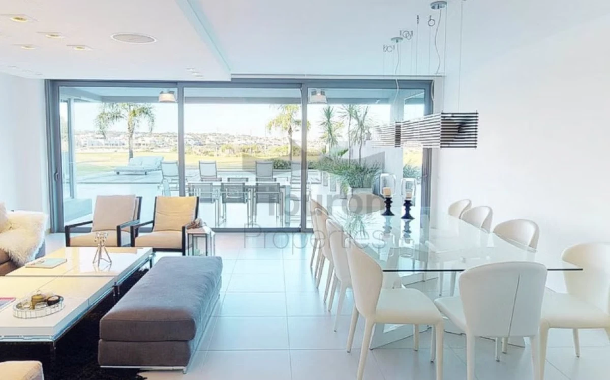 Tiburon Barra - SS 104