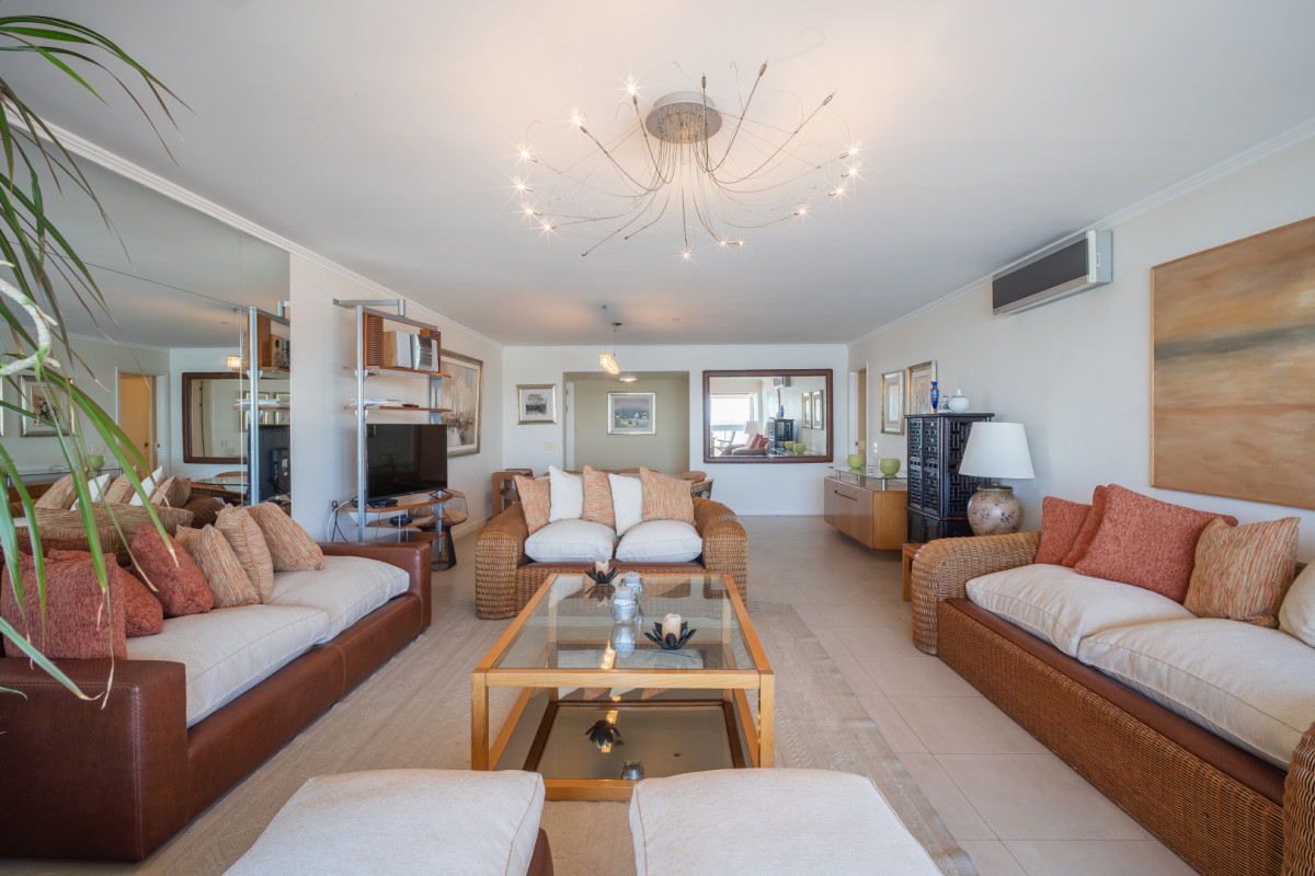 Apartamento en el icónico Torreón, con vista y ubicación excepcional