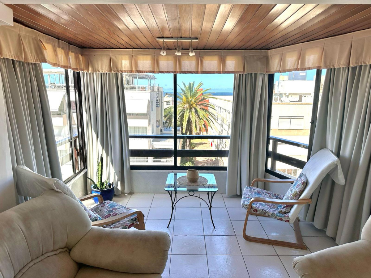 Venta departamento esquinero de 3 dormitorios a 100 metros del emir en Península