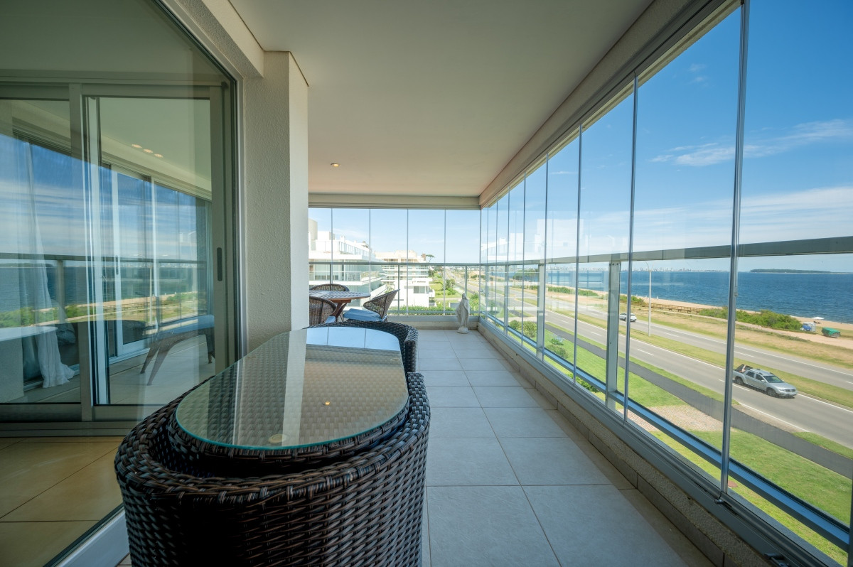 Venta Apartamento Penthouse 3 dormitorios, Frente al mar