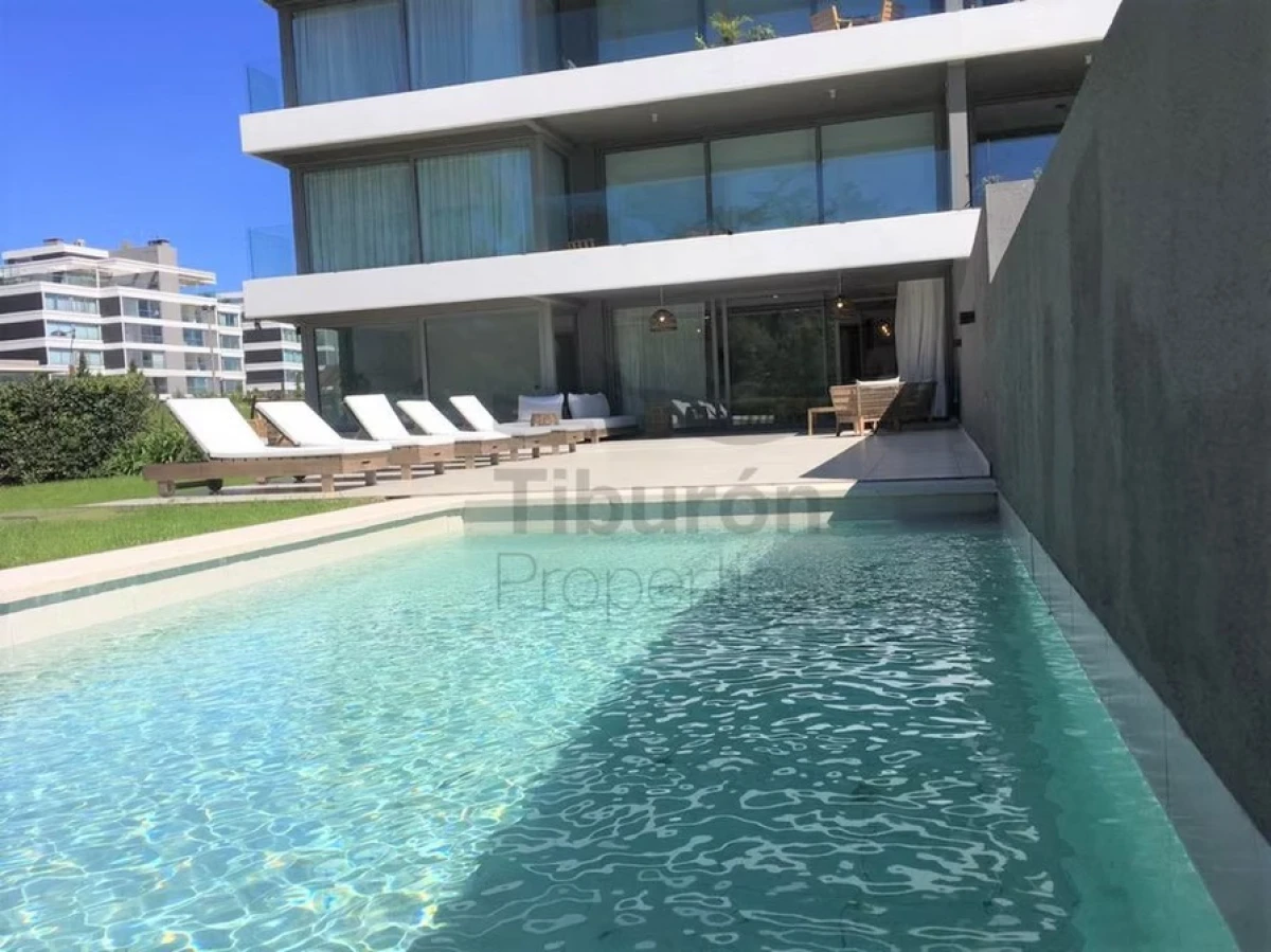 Tiburon Barra - SS 101