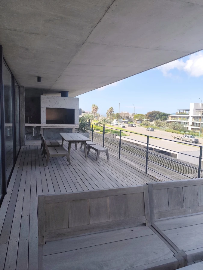 Hermoso Apartamento en Frente al Mar en Manantiales