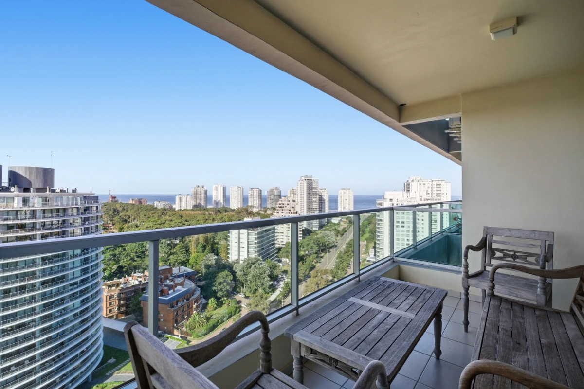 Apartamento en Roosevelt, Uruguay