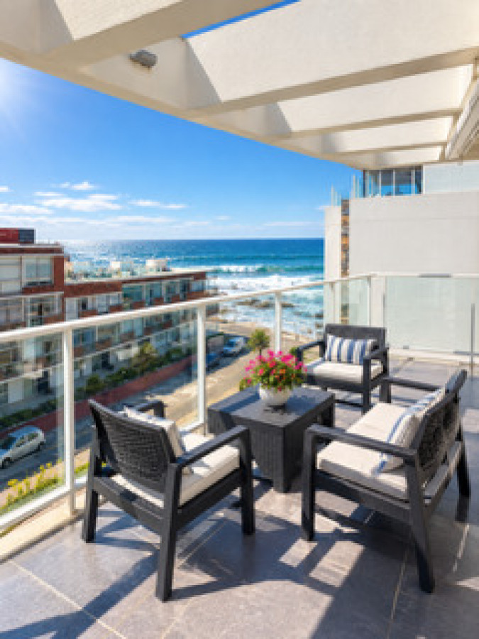 Dúplex Premium en Venta con Vista al Mar en Edificio Bonaire II - Península
