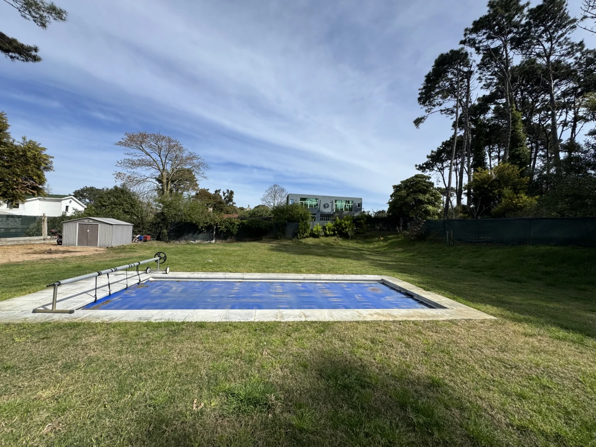 Alquiler de Temporada casa de 3 dormitorios en Punta del Este con Pisicna,
