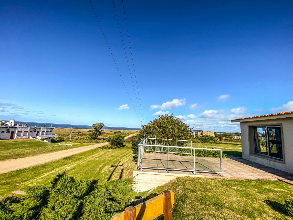 Casa en Barra Portezuelo, Uruguay