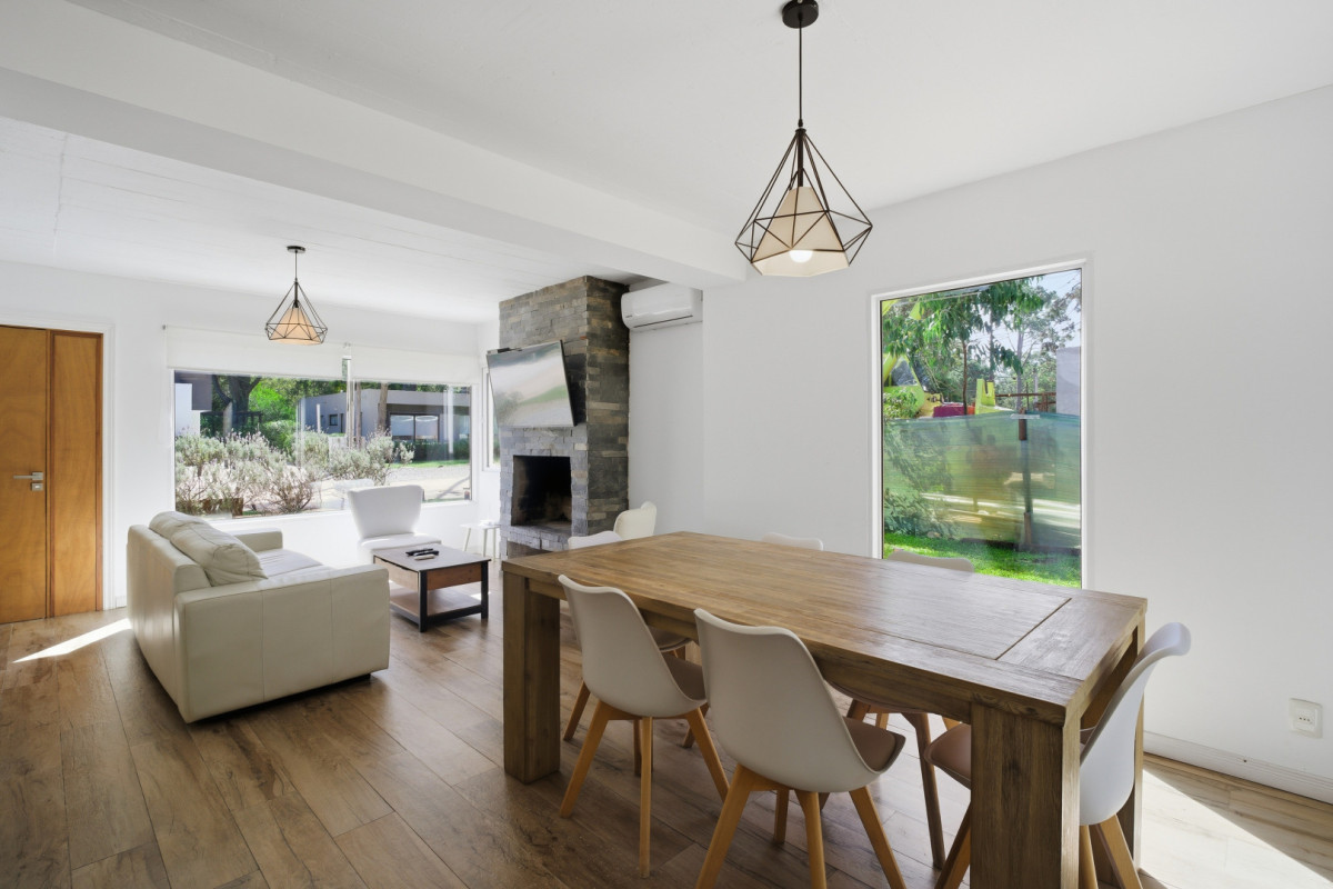 Casa en venta Complejo Solanas terreno amplio excelente distribución