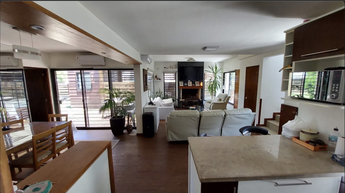 Casa en venta en Pinares - Parada 27
