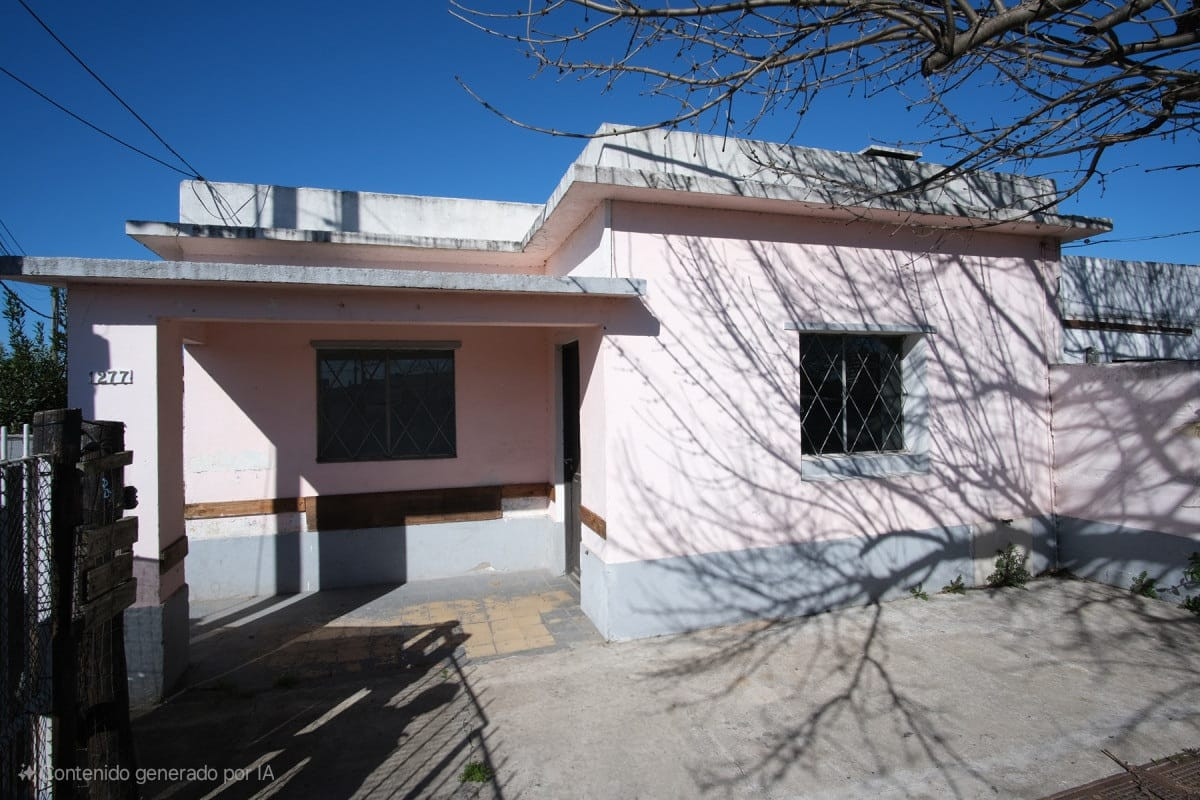 Casa en Venta en Maldonado ! Terreno apto para PB+2 PA 