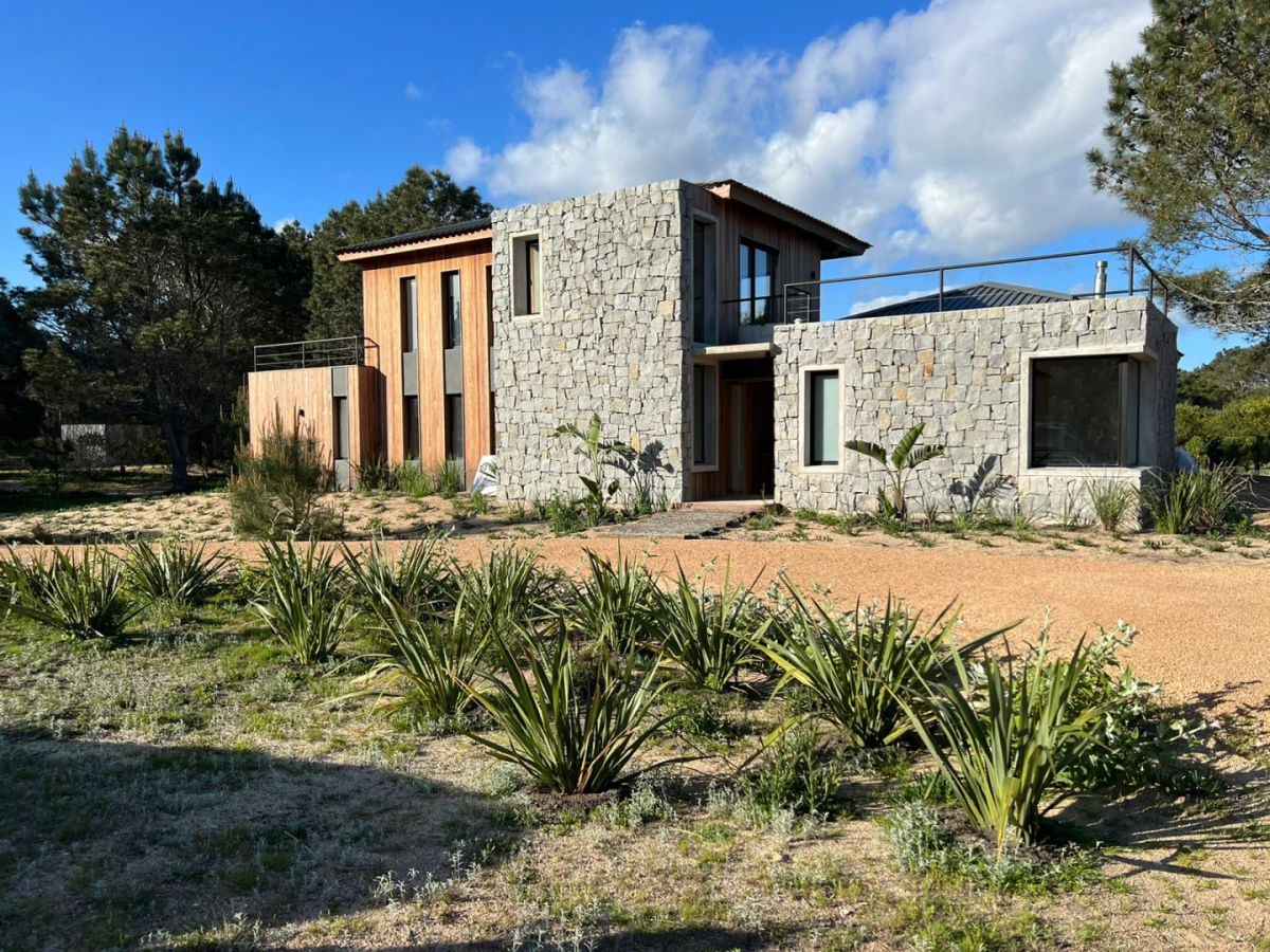 Casa en Laguna Escondida, Uruguay