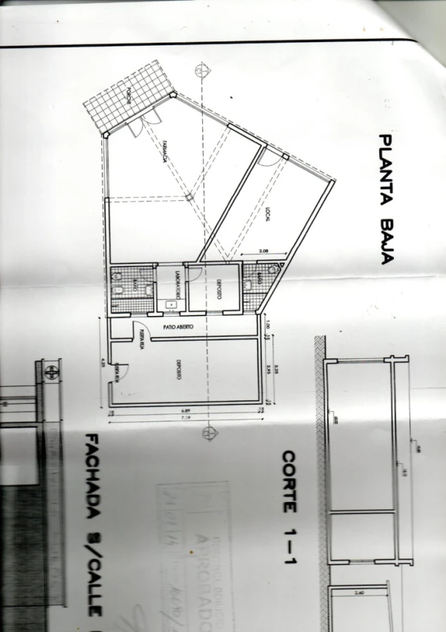 Alquiler de local en esquina muy concurrida en Brio Biarritz