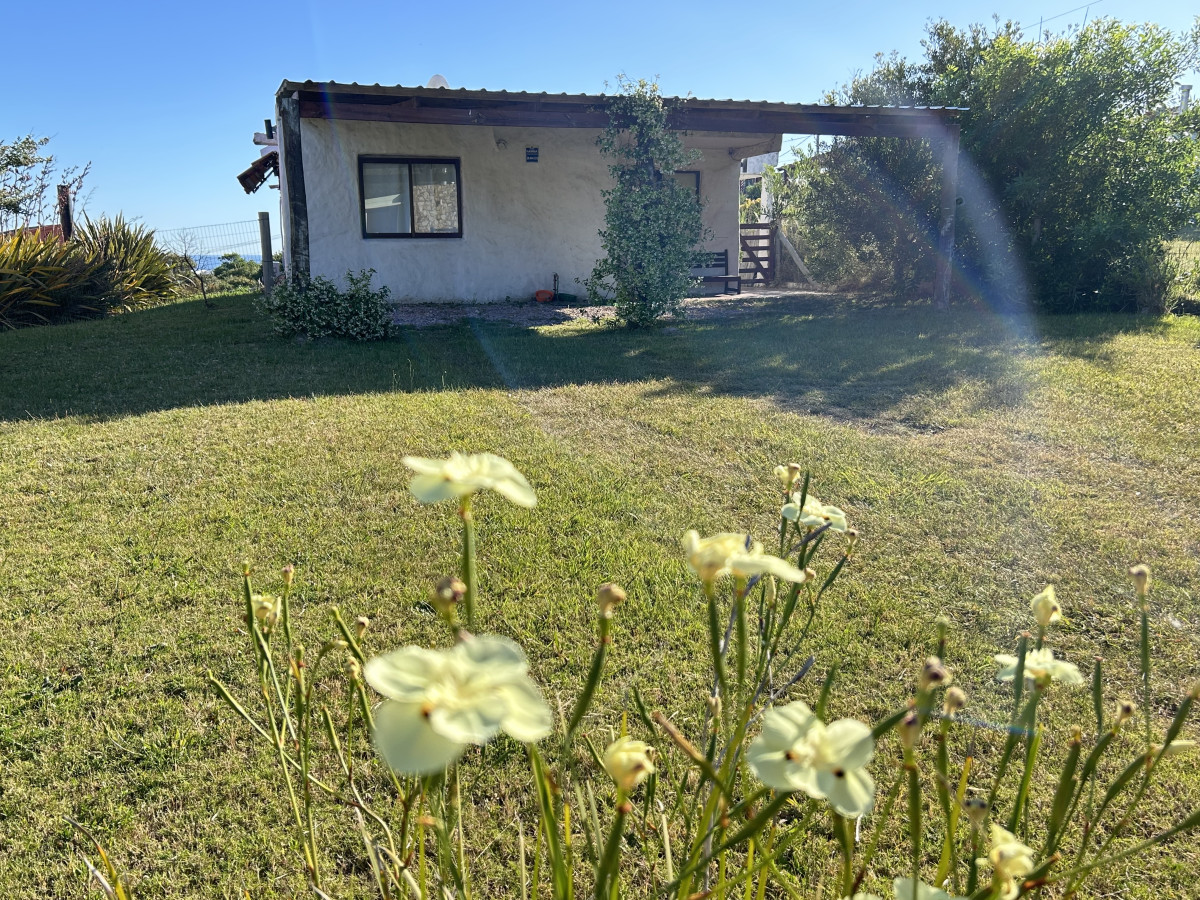 Alquiler temporal Punta Colorada 2 dorm 2 bañ a pasos mar 