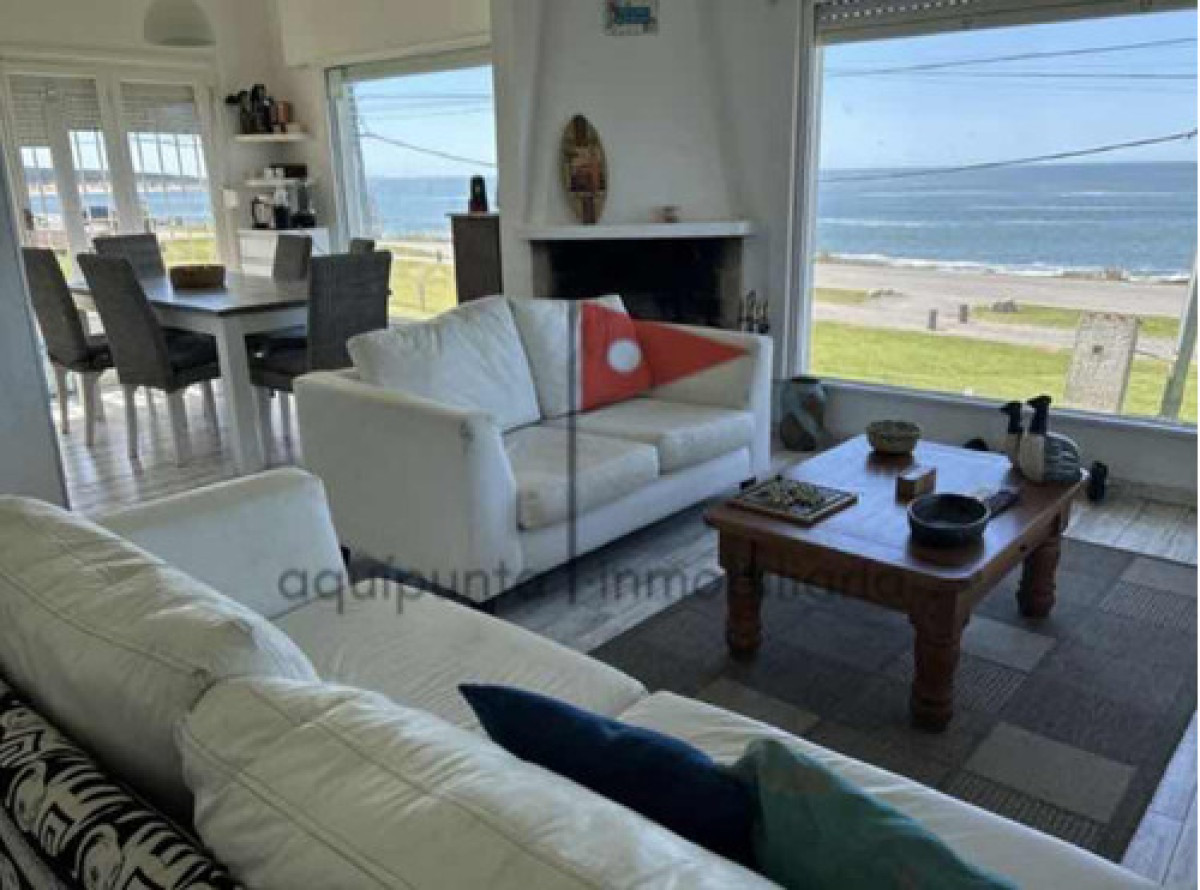 Casa En Punta Colorada