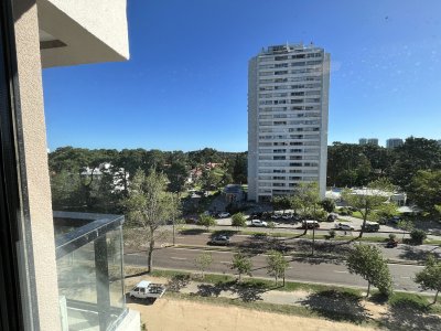 Apartamento 3 dormitorios, 2 baños. En SeaGarden