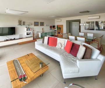 Venta apartamento, 3 dormitorios en suite mas dependencia, Le Parc I, Playa Brava