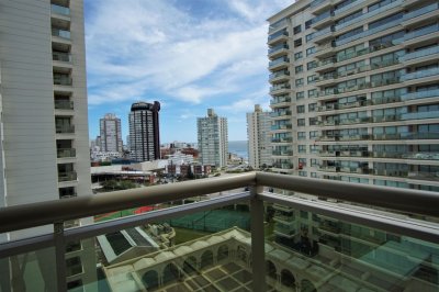 Excelente apartamento 3 suites y dependencia, Look Brava