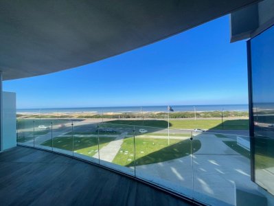 Torre Trump 3 dormitorios en suite mas dependencia de servicio