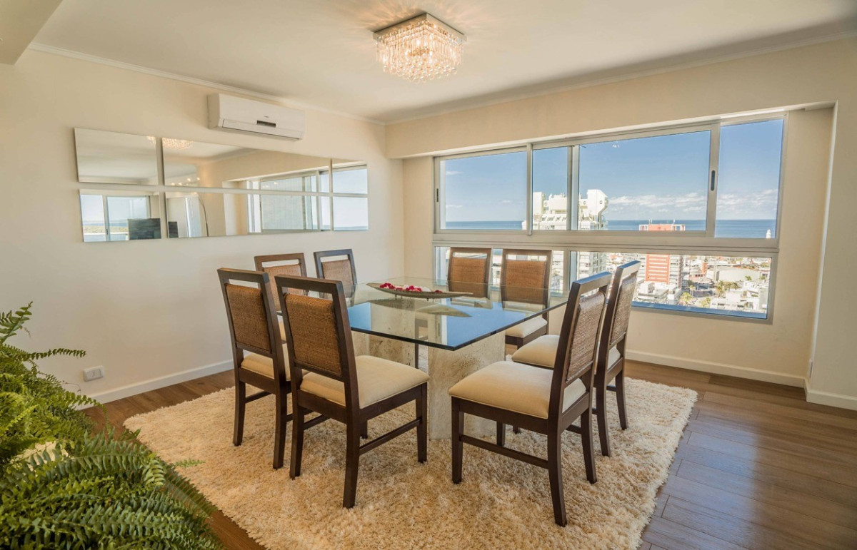 Espléndido Penthouse 2 Suites. El Monarca